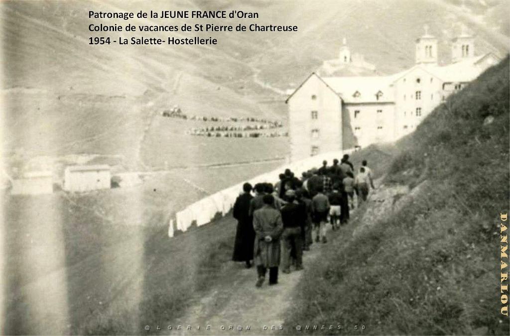 COLO JEUNE FRANCE 1954 la Salette l'hostellerie.jpg